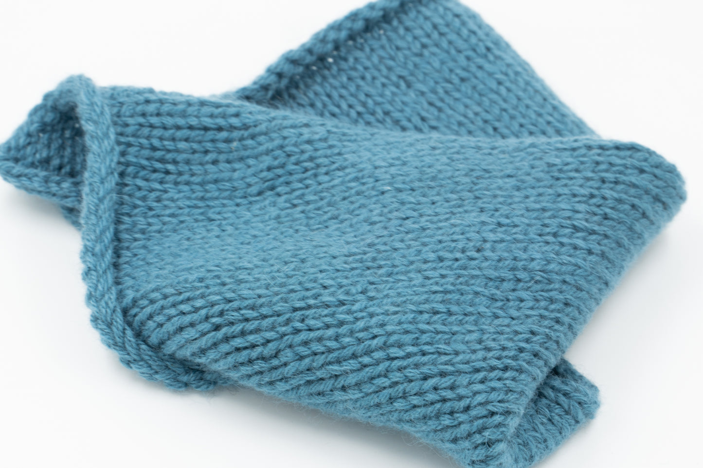 800g Cone - Sheep Wool/Cashmere Blend Yarn - Autumn Teal Blue - Fingering