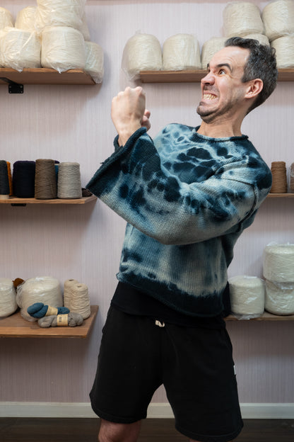 Sheep Wool Warmup Jumper - Tie-Die Blue