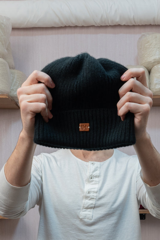 Cashmere Beanie - Vintage Black
