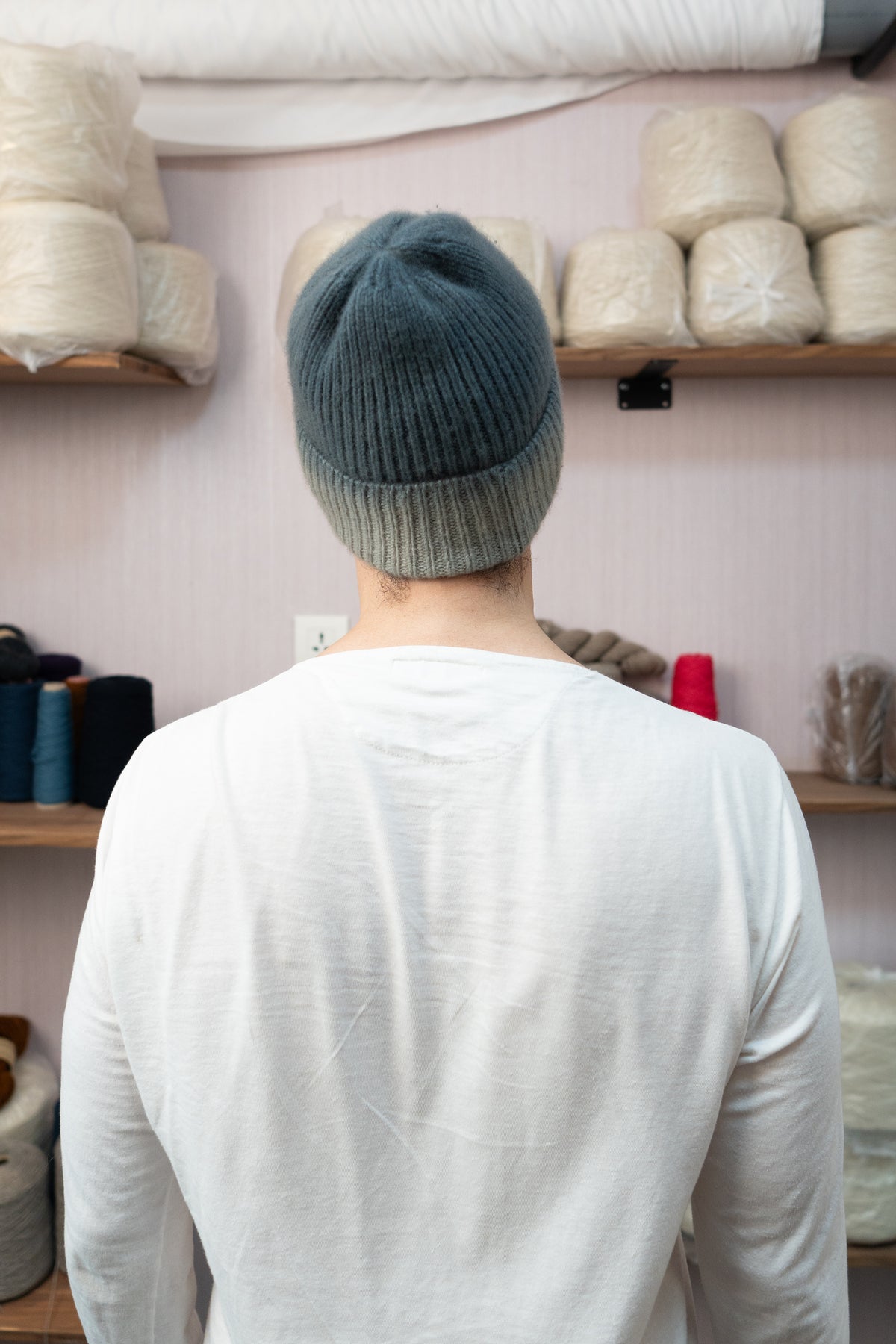 Cashmere Beanie - Gradient Blue