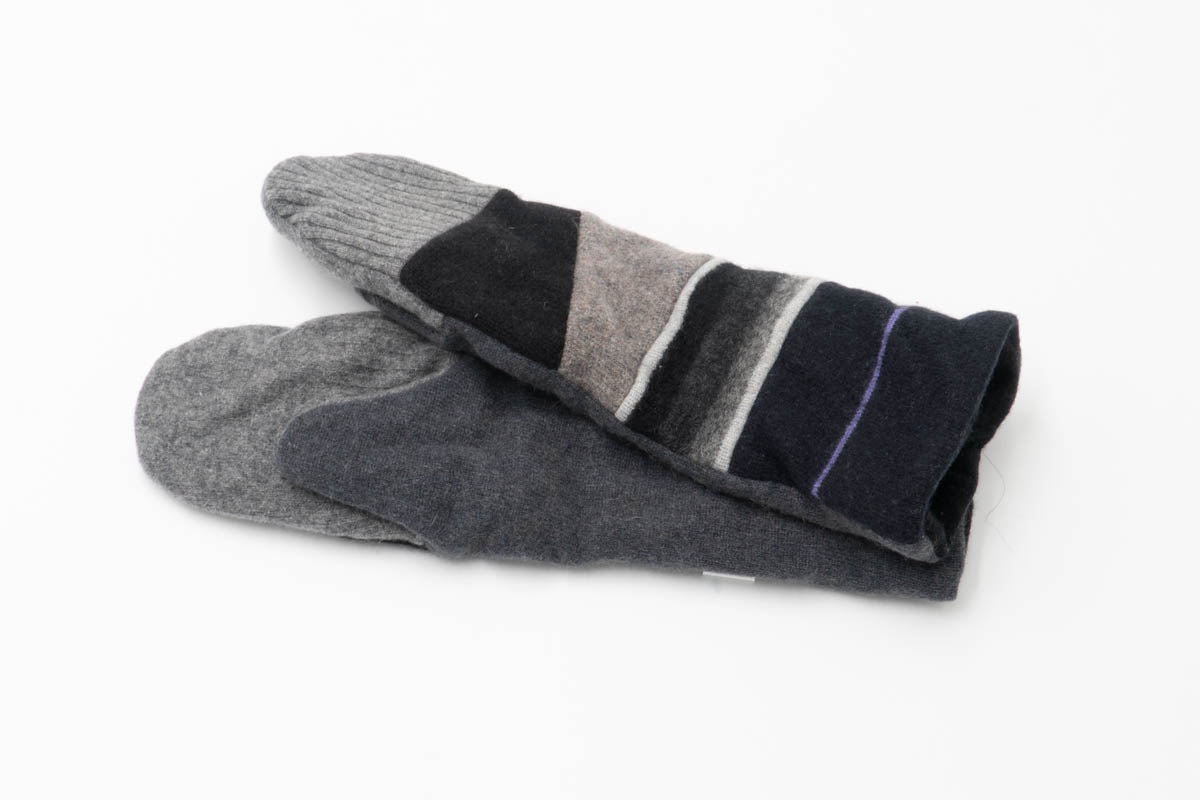 Long Upcycled Cashmere Mittens m38l-Mittens-ULA+LIA