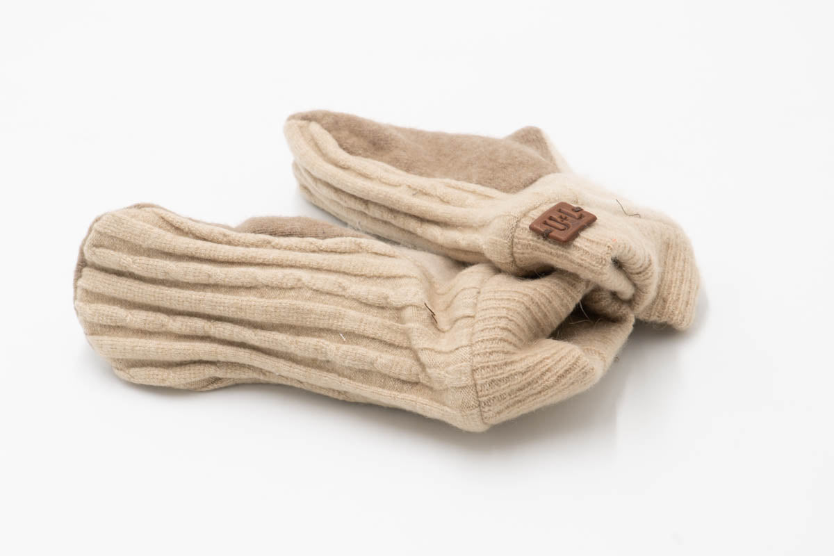 Classic Upcycled Cashmere Mittens m10