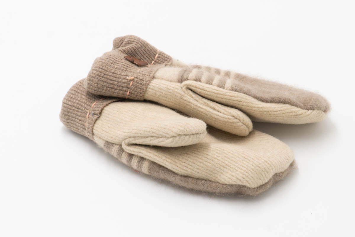 Classic Upcycled Cashmere Mittens m21