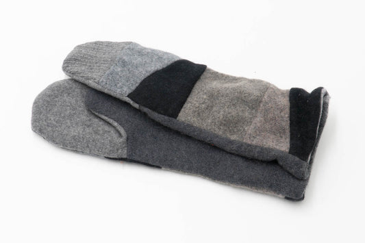 Long Upcycled Cashmere Mittens m49l
