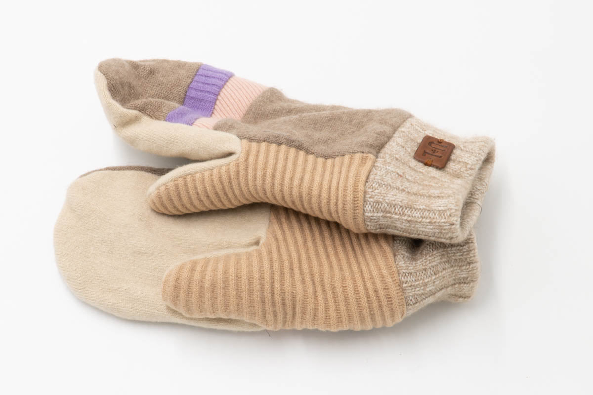Classic Upcycled Cashmere Mittens m64