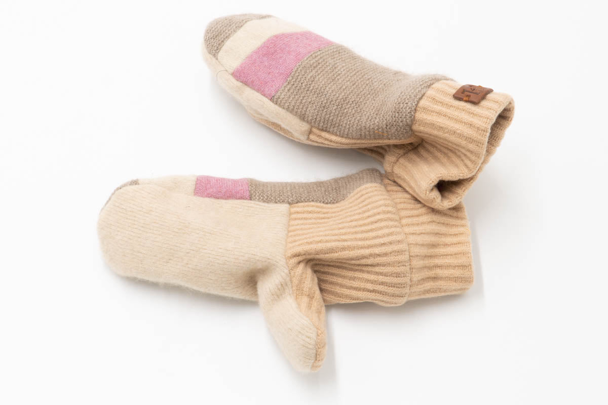 Classic Upcycled Cashmere Mittens m77